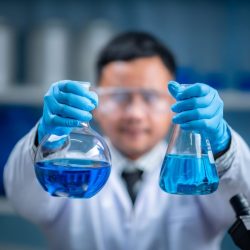 health-care-researchers-working-in-medicals-science-technology-research-in-laboratory